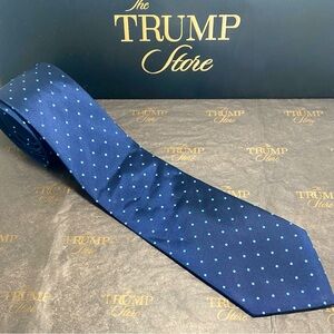 Donald Trump Signature Collection Tie-  New w Tags